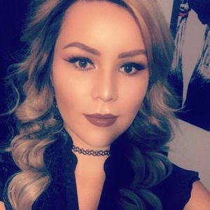 Meet your Posher, Alexandra